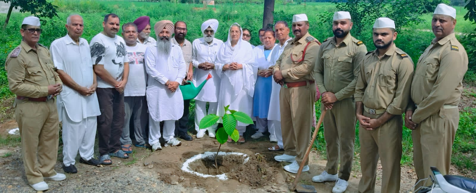 ਕੁਦਰਤ ਦੇ ਕਾਰਜ ਕਰਨ ਨਾਲ ਨਿਰੰਕਾਰ ਦੁਨੀਆਂ ਅਤੇ ਮਨੁੱਖਤਾ ਦਾ ਭਲਾ ਕਰਦਾ ਹੈ- ਭੈਣ ਜੋਗਿੰਦਰ ਜੋਗੀ ਜੀ 